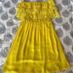 🍍Gianni Bini strapless dress 🍍